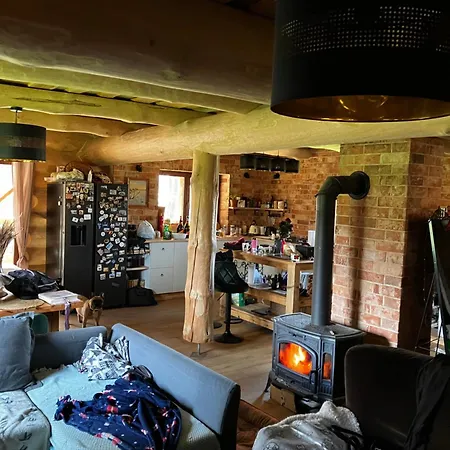Lesna Chatka W Dolinie Baryczy Casa de Férias Lazy Wielkie